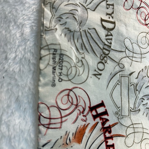 Ralph Marlin Silk 2007 Elegant Harley-Davidson Scarf - Picture 3 of 5